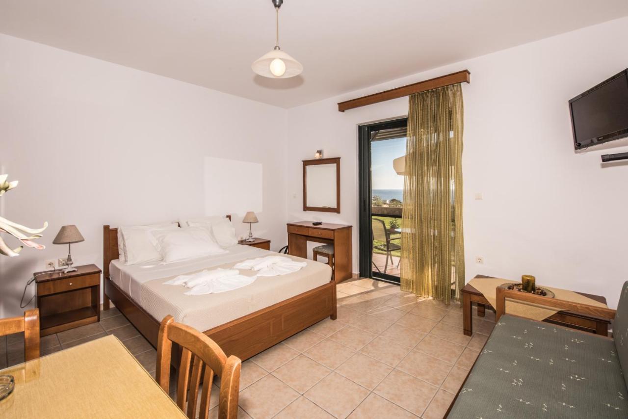 Magnolia Apartments And Studios Фаласарна Экстерьер фото