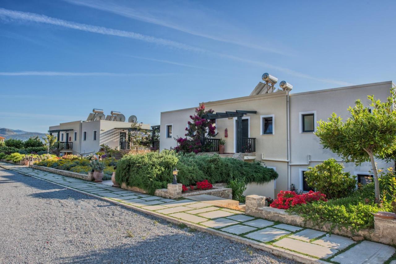 Magnolia Apartments And Studios Фаласарна Экстерьер фото